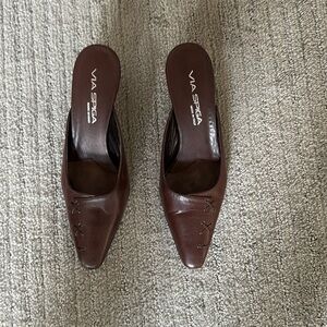 Via Spiga brown approx 2 inch heels